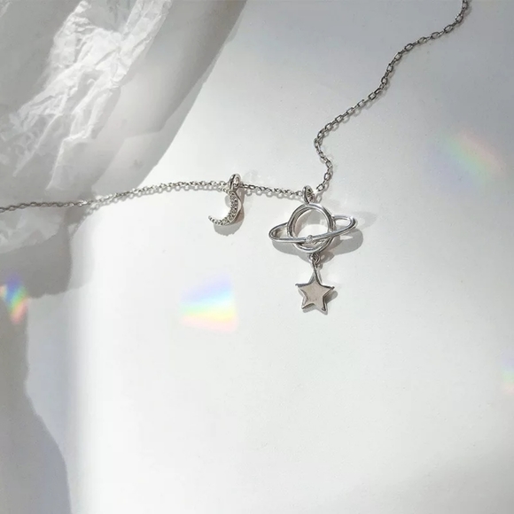 ๐โจ 925 Space Girl Necklace - Picture 4 of 4